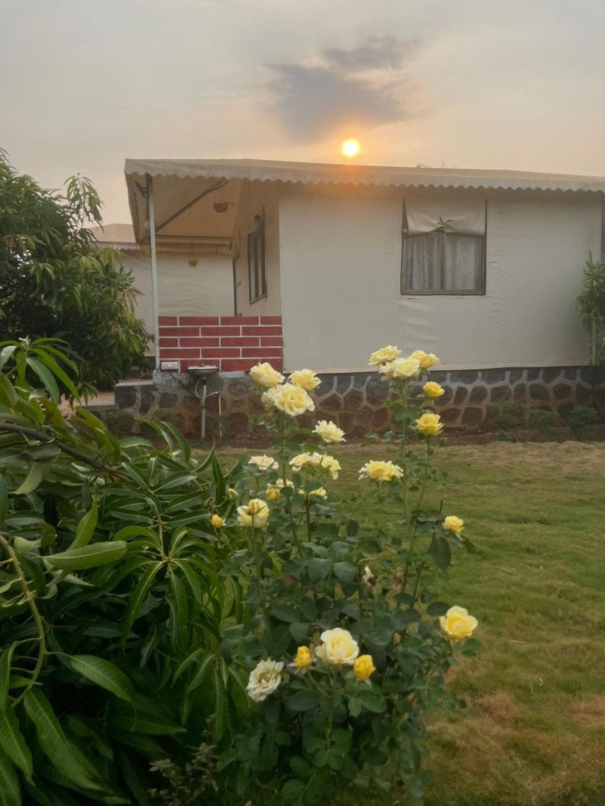 Sahaydri Hill View Agro Tourism - Farm Resort Ghātghar Exteriör bild